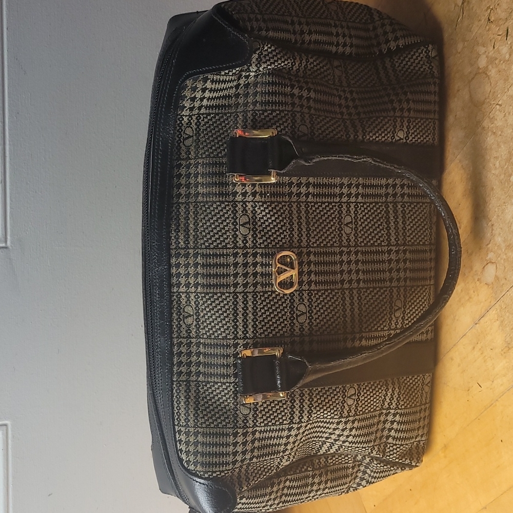 Vintage Valentino Garavani black logo handbag